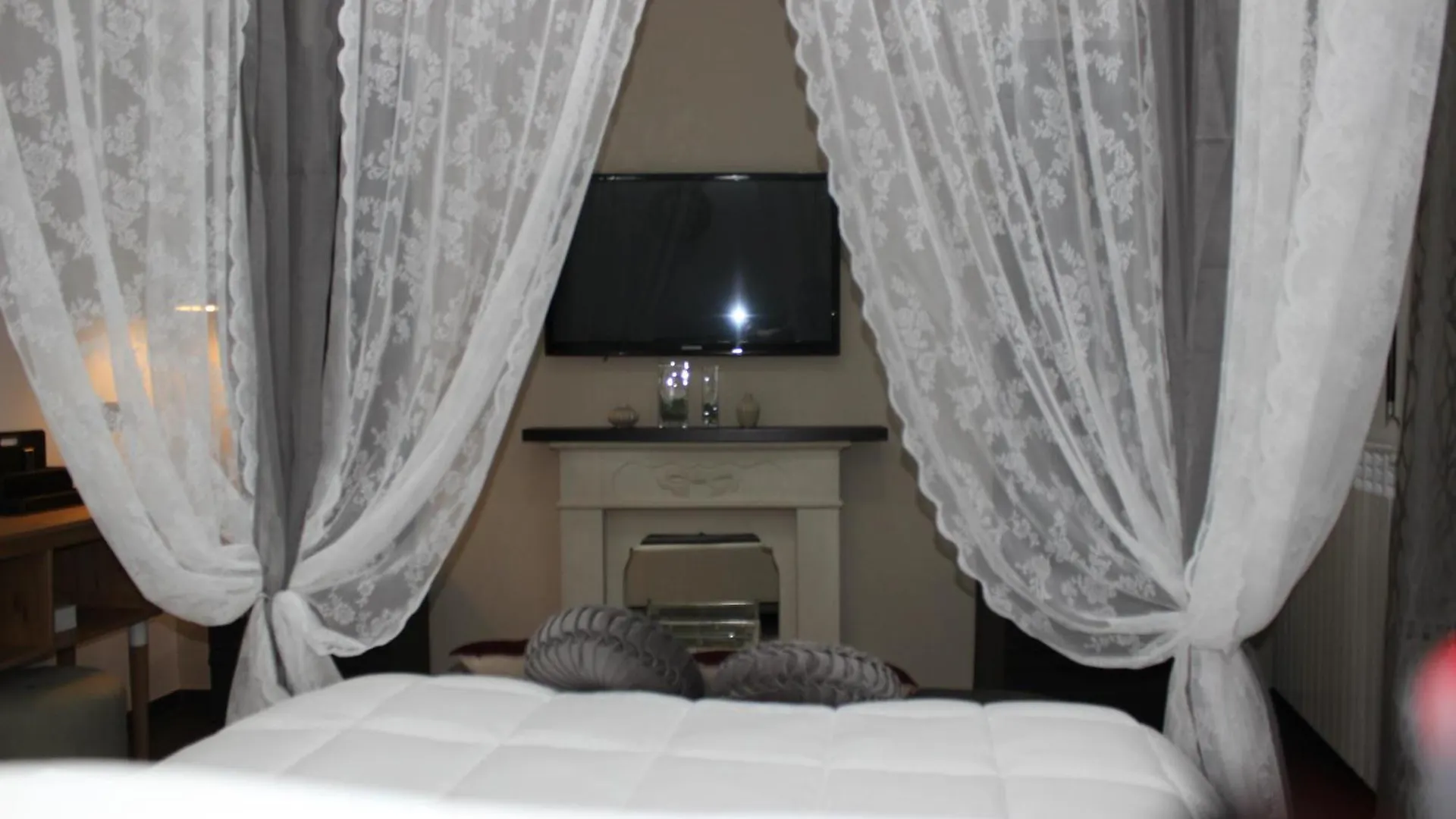 Aparthotel Dei Mercanti Milano İtalya